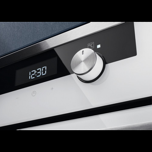 Духовой шкаф Electrolux OKC 5H50W