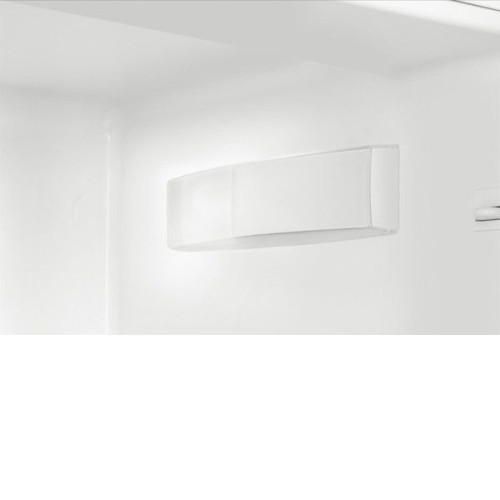 Холодильник Electrolux ERF 3307 AOW белый
