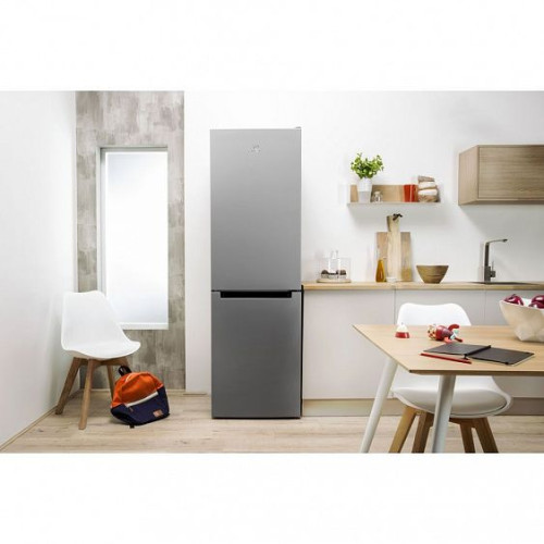 Холодильник INDESIT DS 4200 SB