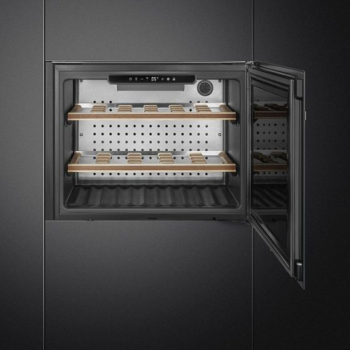 Винный шкаф SMEG CVI121S3