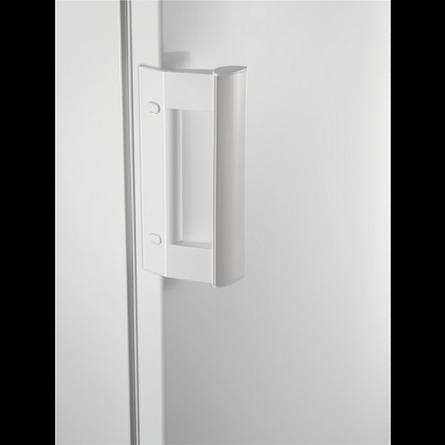 Холодильник ELECTROLUX ERT1601AOW3