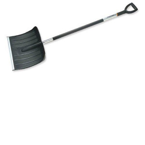Скрепер FISKARS для уборки снега, облегченный 145020