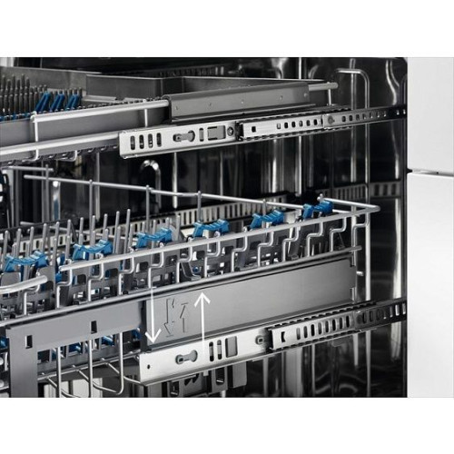 Посудомоечная машина Electrolux EEM28200L