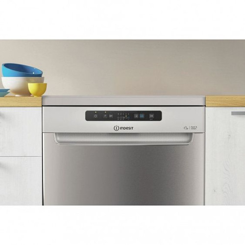 Посудомоечная машина INDESIT DFC 2C24 A X