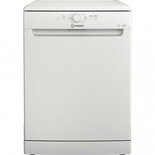 Посудомоечная машина Indesit DFE 1B10 белый