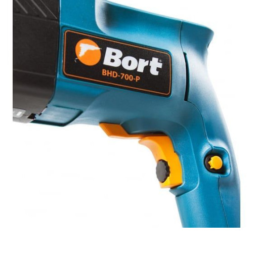 Перфоратор BORT BHD-700-P 91270696