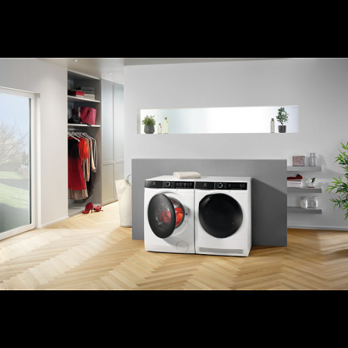 Стиральная машина Electrolux EW8F1R48B