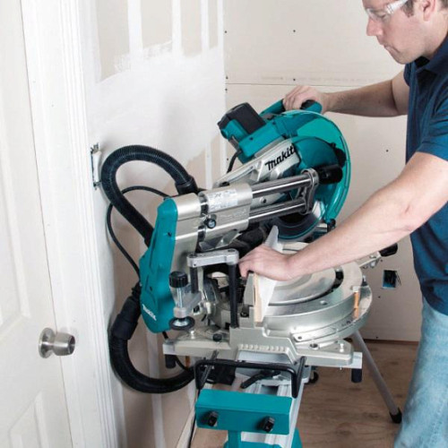 Пила торцовочная Makita LS1019