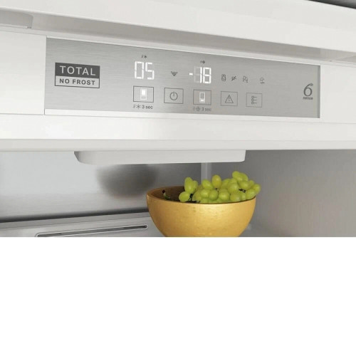 Холодильник WHIRLPOOL WHC 20T573 P