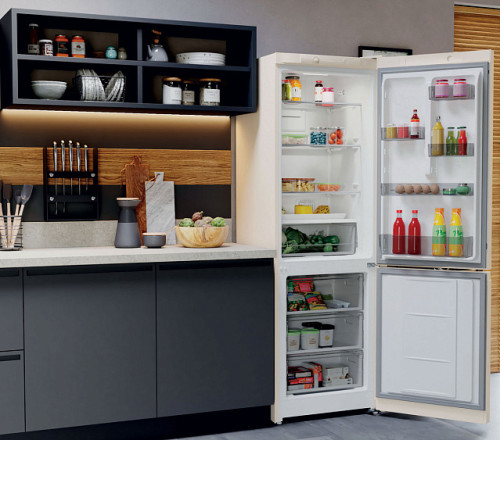 Холодильник HOTPOINT-ARISTON HT 4180 AB