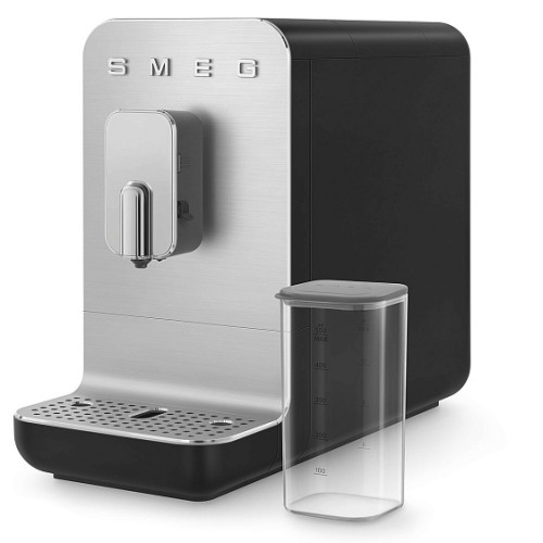 Кофемашина SMEG BCC13BLMEU