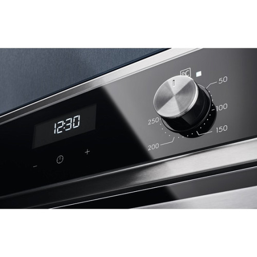 Духовой шкаф ELECTROLUX EZF5C50X