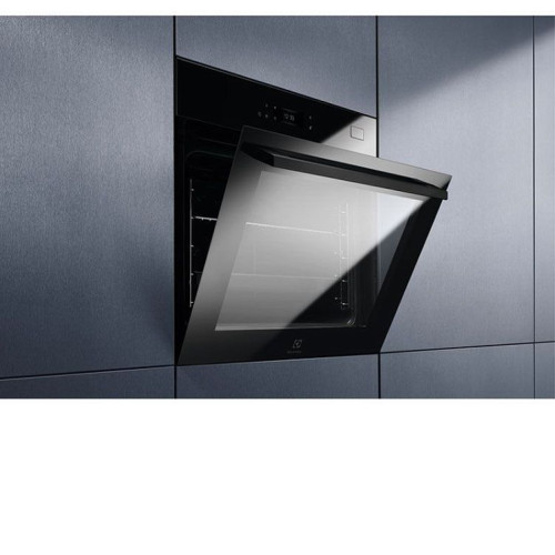 Духовой шкаф ELECTROLUX EOB8S39WZ