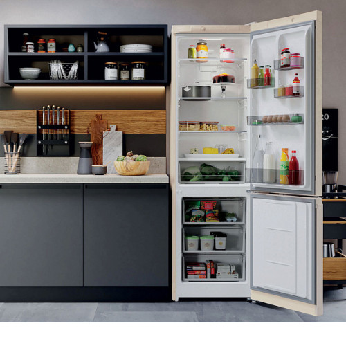 Холодильник HOTPOINT-ARISTON HT 4200 AB
