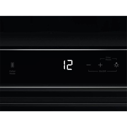 Винный шкаф AEG AWUS040B8B
