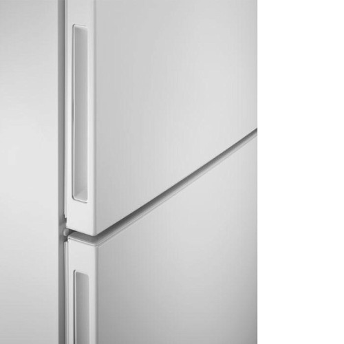 Холодильник ELECTROLUX LNC7ME32W2