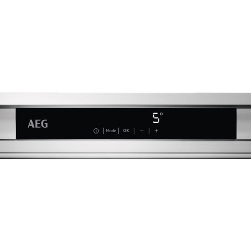 Холодильник AEG SKE818E1DC
