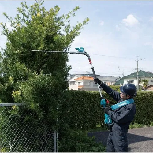 Кусторез MAKITA UN001GZ
