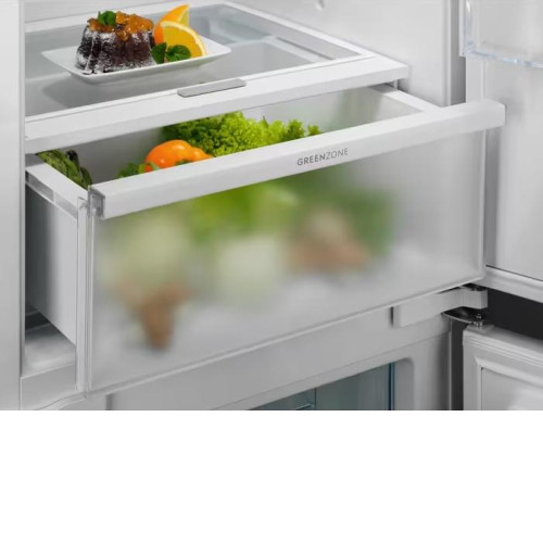 Холодильник ELECTROLUX LNG7TE18S