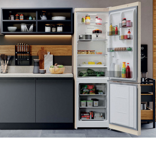 Холодильник HOTPOINT-ARISTON HT 5200 AB