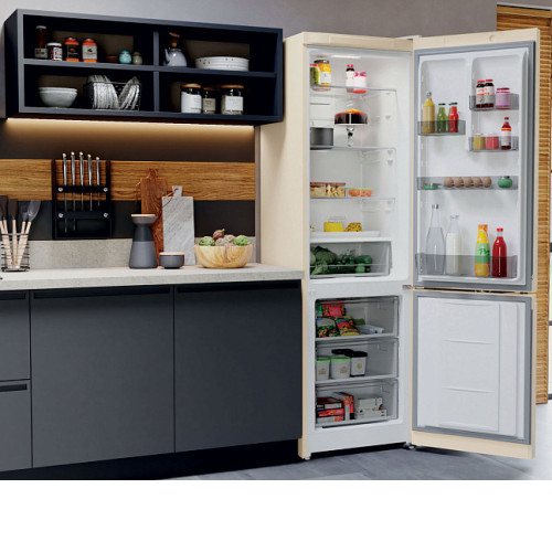 Холодильник HOTPOINT-ARISTON HT 5200 AB
