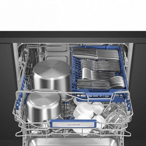 Посудомоечная машина SMEG STL323BQLH