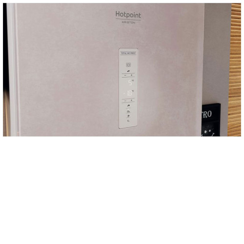 Холодильник HOTPOINT-ARISTON HTS 7200 M O3