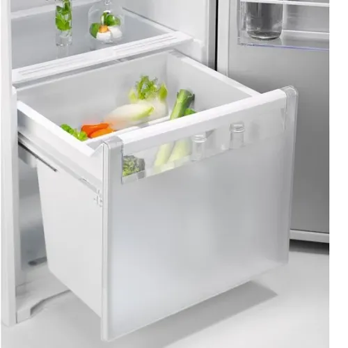 Холодильник ELECTROLUX ERD6DE18S4