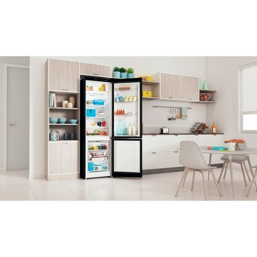 Холодильник INDESIT ITS 4200 B