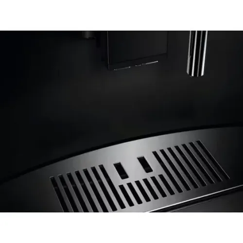 Кофемашина AEG NKC9N8T