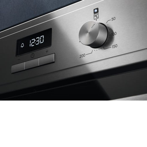 Духовой шкаф ELECTROLUX EOF3H50BX
