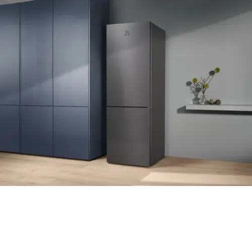 Холодильник ELECTROLUX LNT5ME32U1