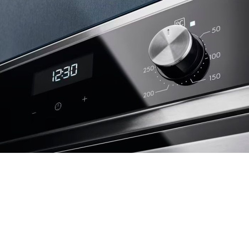 Духовой шкаф ELECTROLUX EOF5H50BX