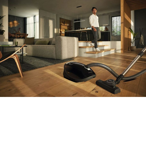 Пылесос MIELE Complete C3 Black Diamond Ecoline SGSP3 черный